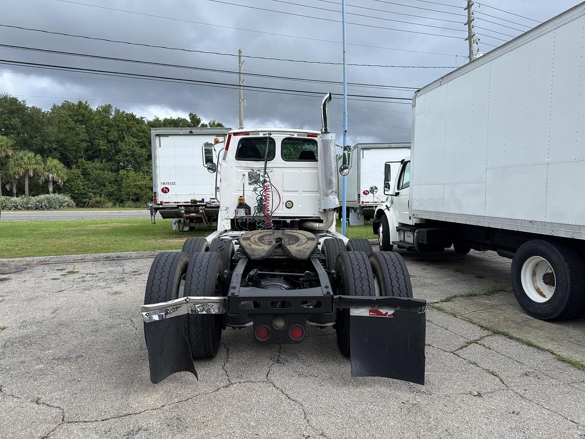 Used 2005 STERLING 9500