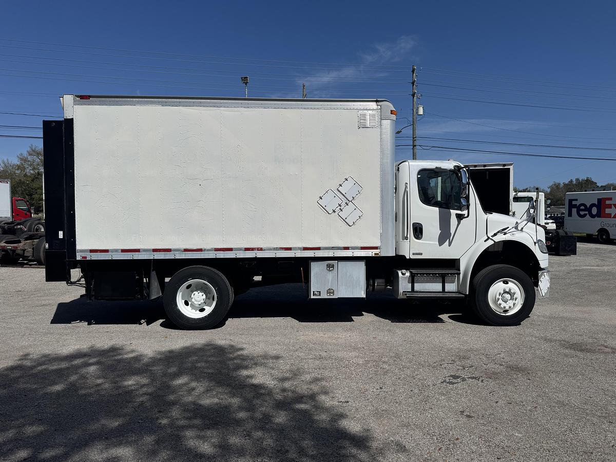 Used 2009 Freightliner® M2 106