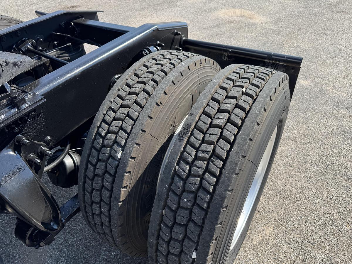 Used 2010 Freightliner® CASCADIA