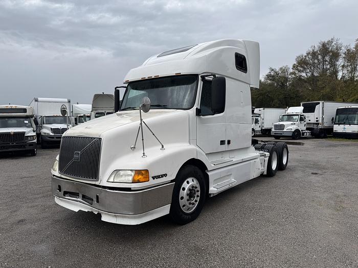 Used 2003 VOLVO VNL 64T