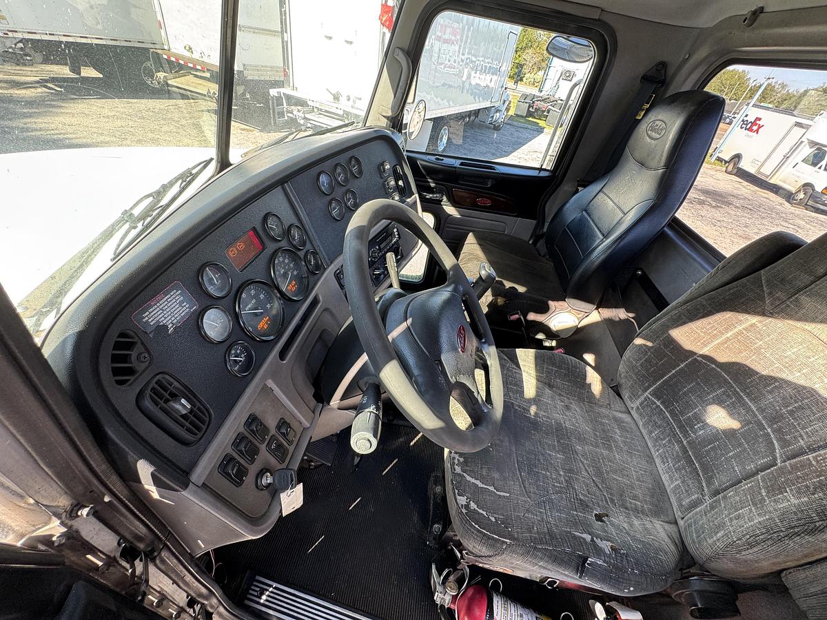 Used 2012 PETERBILT 386