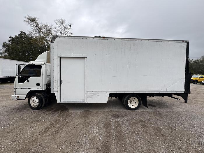 Used 2007 ISUZU NPR HD