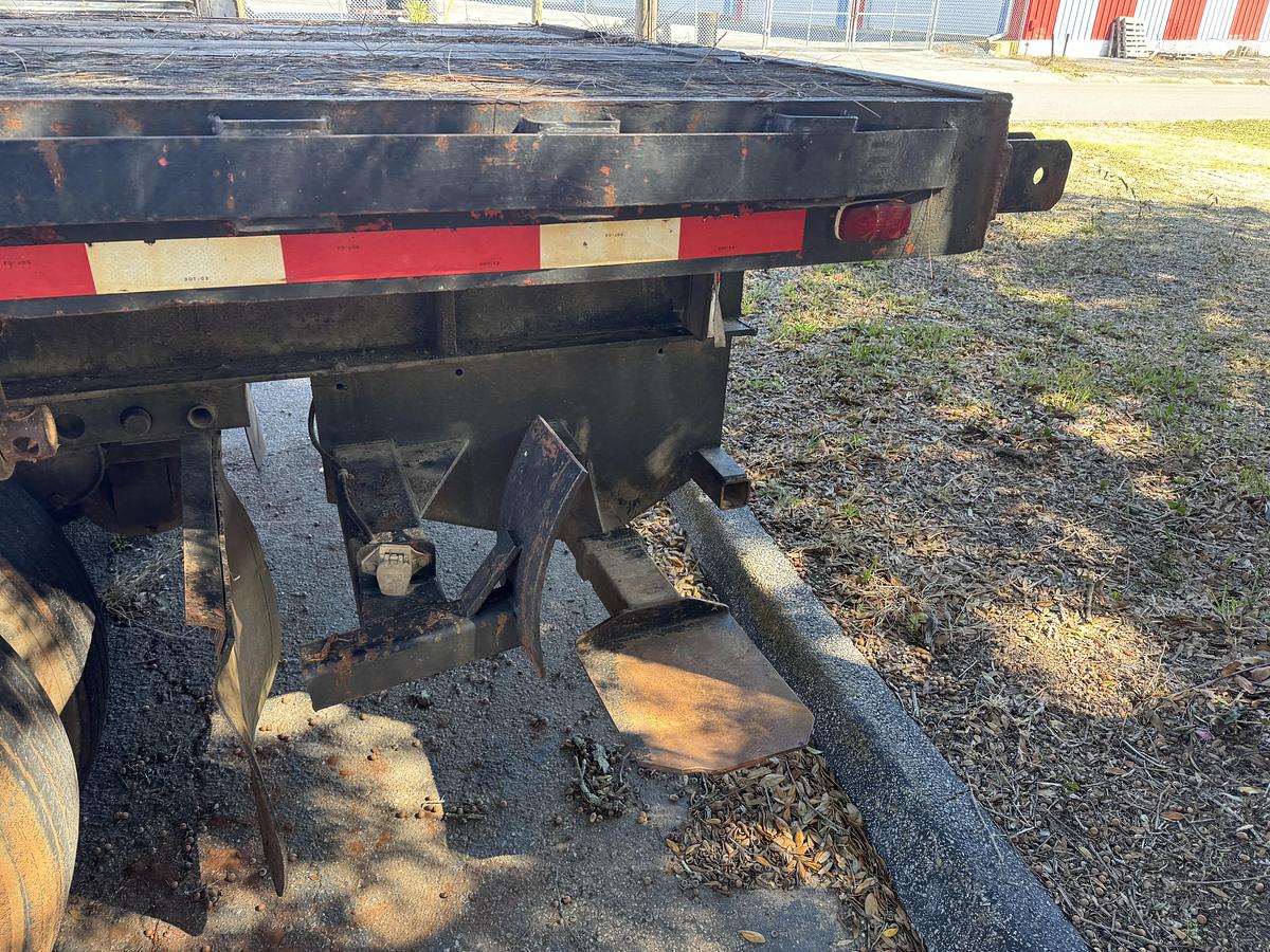 Used 1985 AZTEC 45FT FLATBED TRAILER