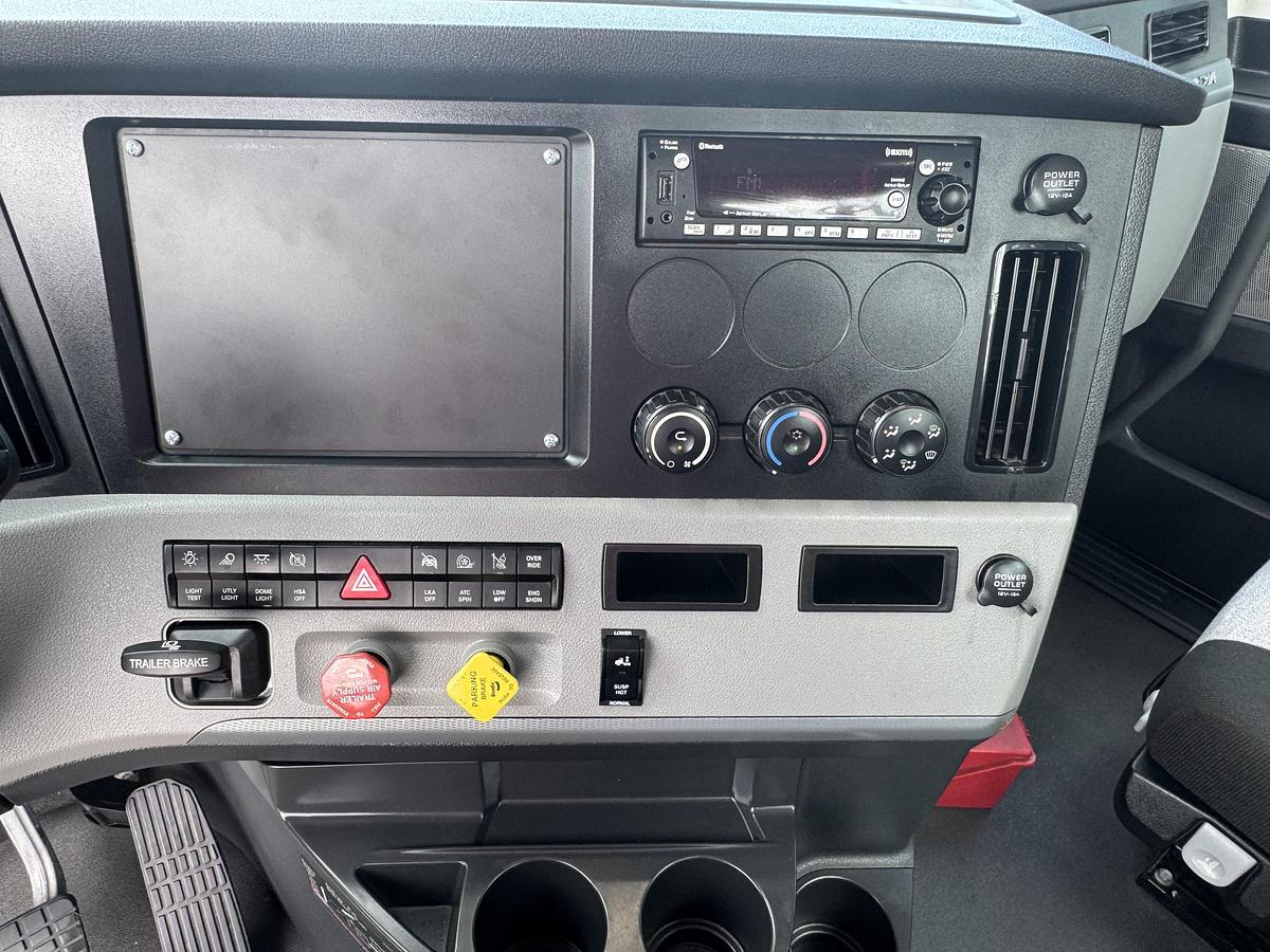 Used 2022 Freightliner® CASCADIA 126