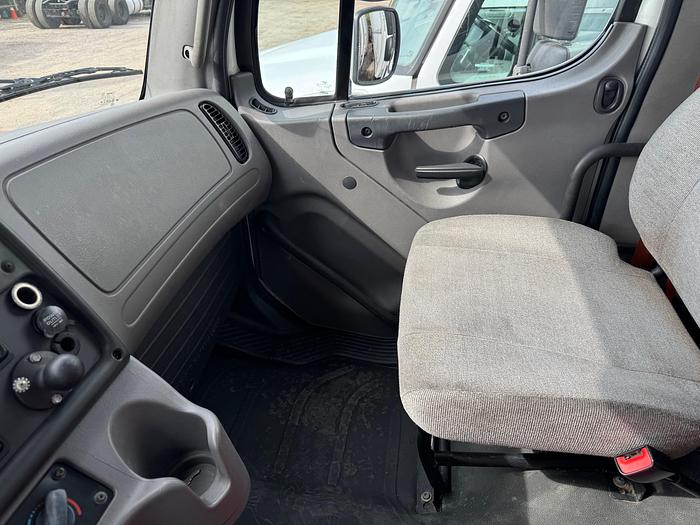 Used 2016 Freightliner® M2 112