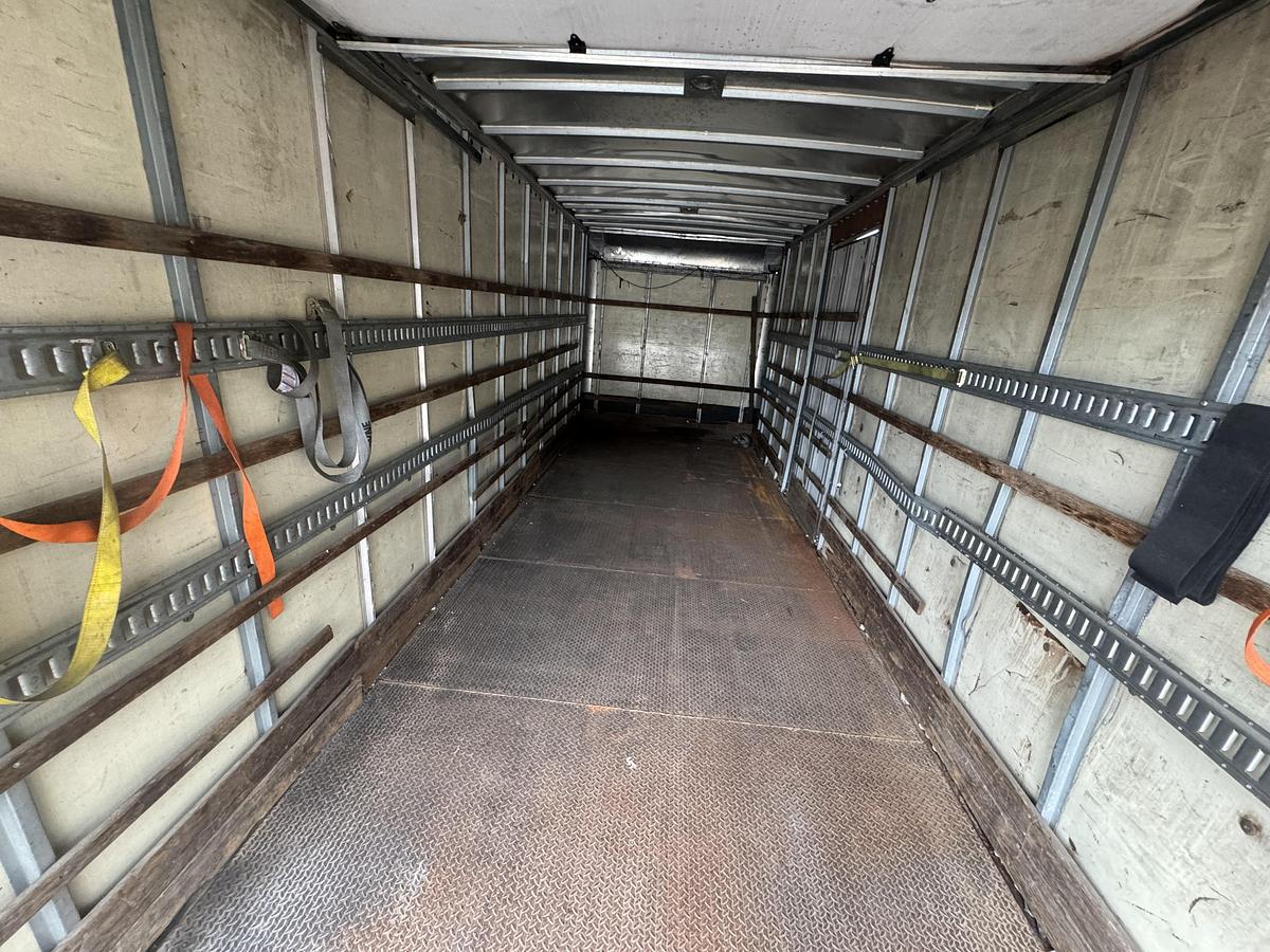 Used 2006 Freightliner® M2 106