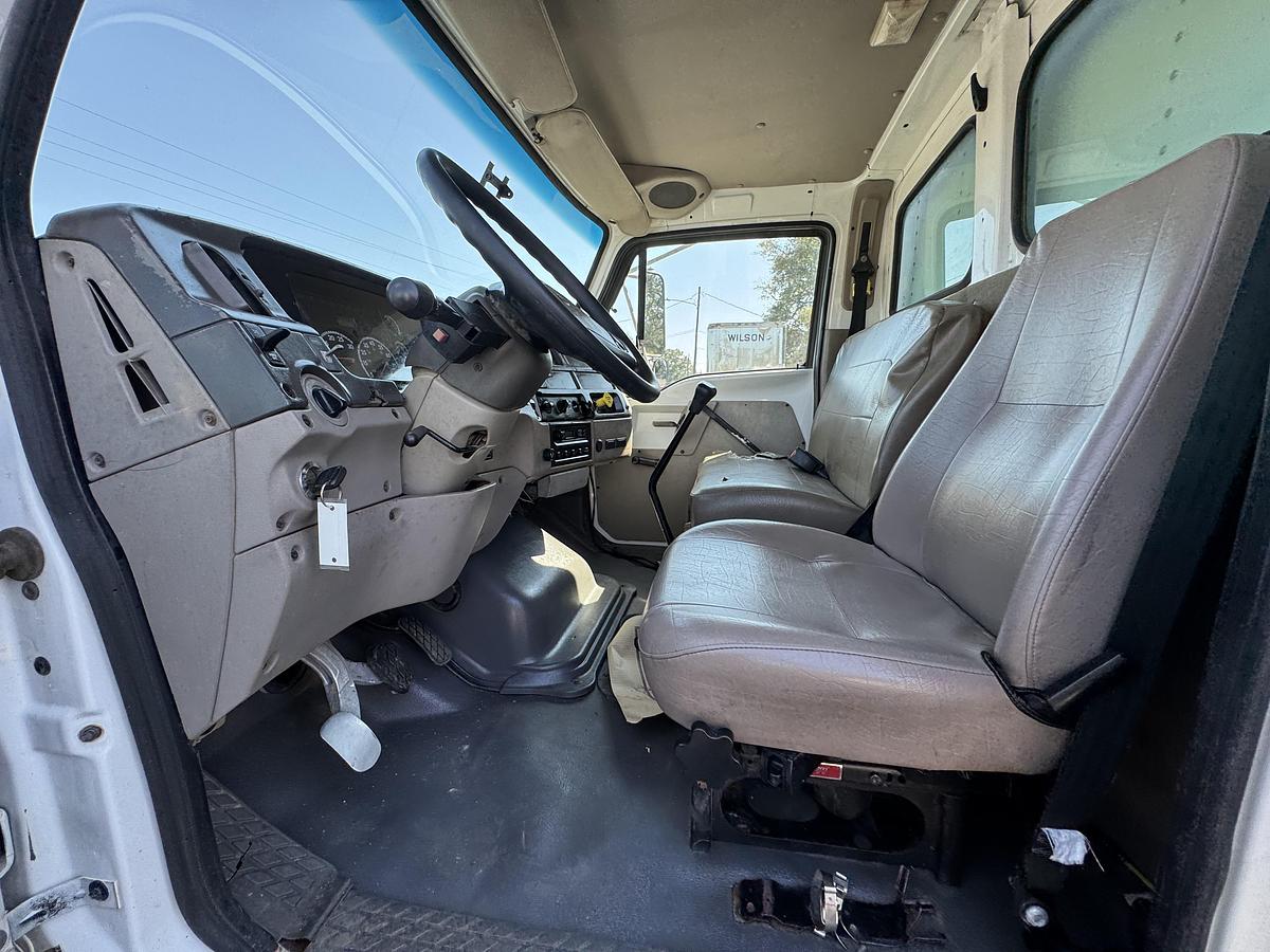 Used 2006 STERLING ACTERRA