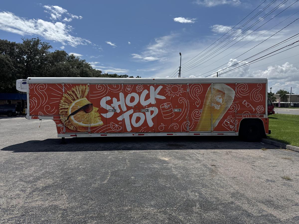 Used 2004 MICKEY REFRIGERATED BEVERAGE TRAILER