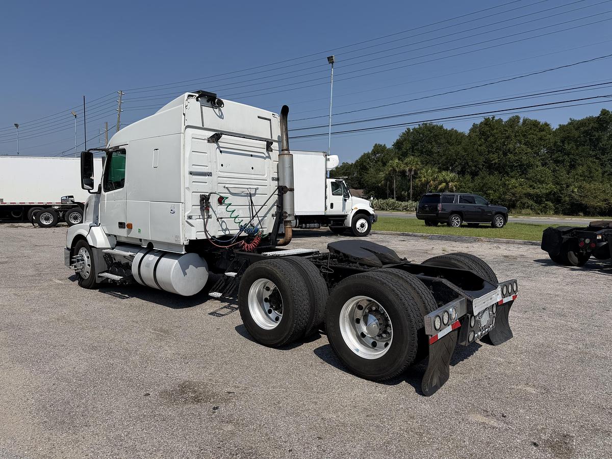 Used 2007 VOLVO VNL