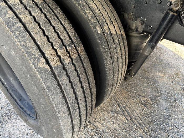 Used 2016 Hino Trucks Class 6 268