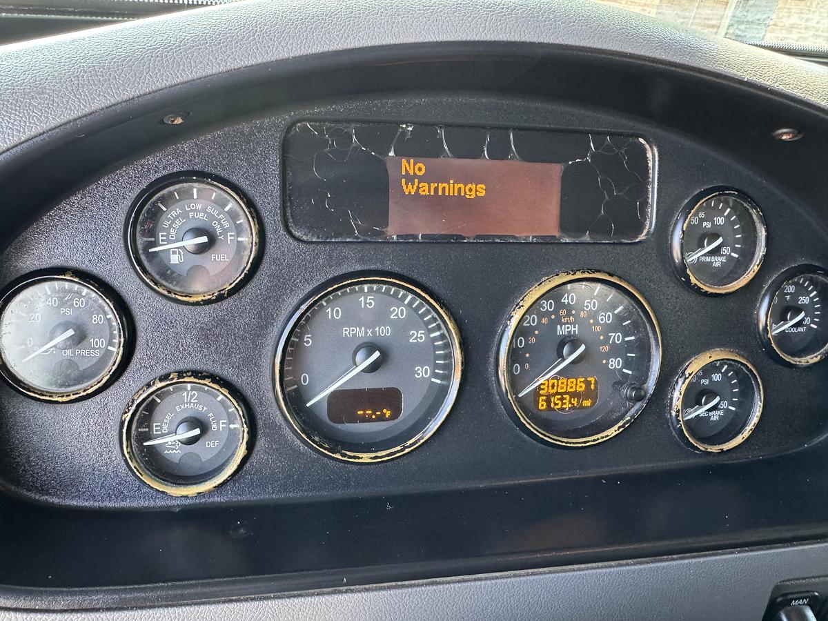 Used 2015 Peterbilt 337