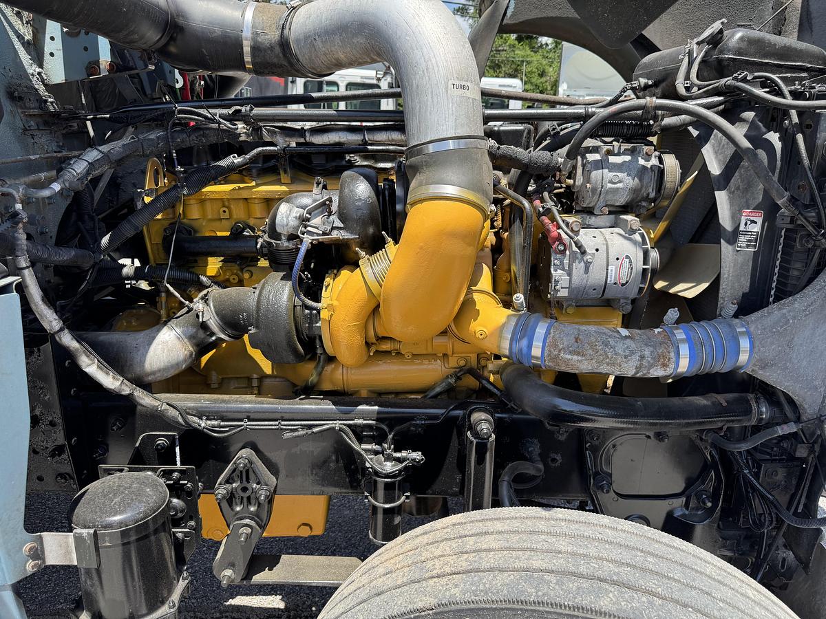 Used 2006 Freightliner® CLASSIC XL