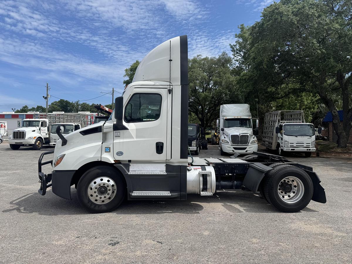 Used 2022 Freightliner® CASCADIA 126