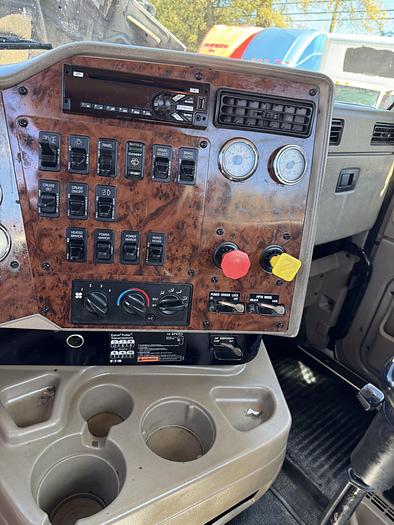 Used 2016 International® 9900i