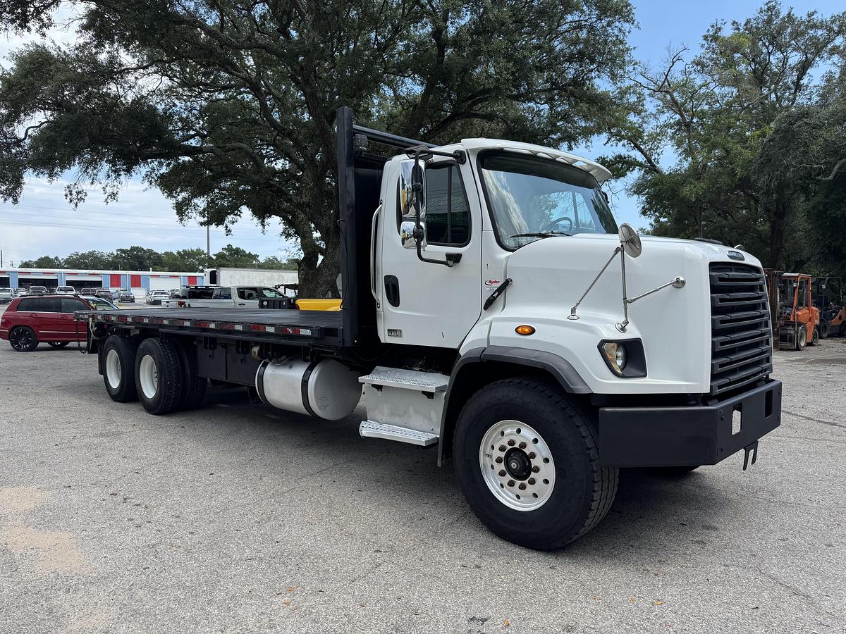 Used 2016 Freightliner® 108SD