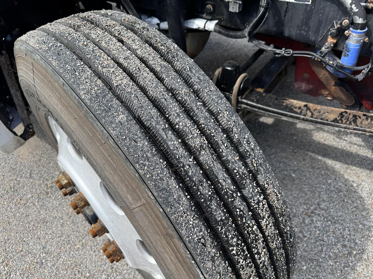 Used 2013 KENWORTH T660