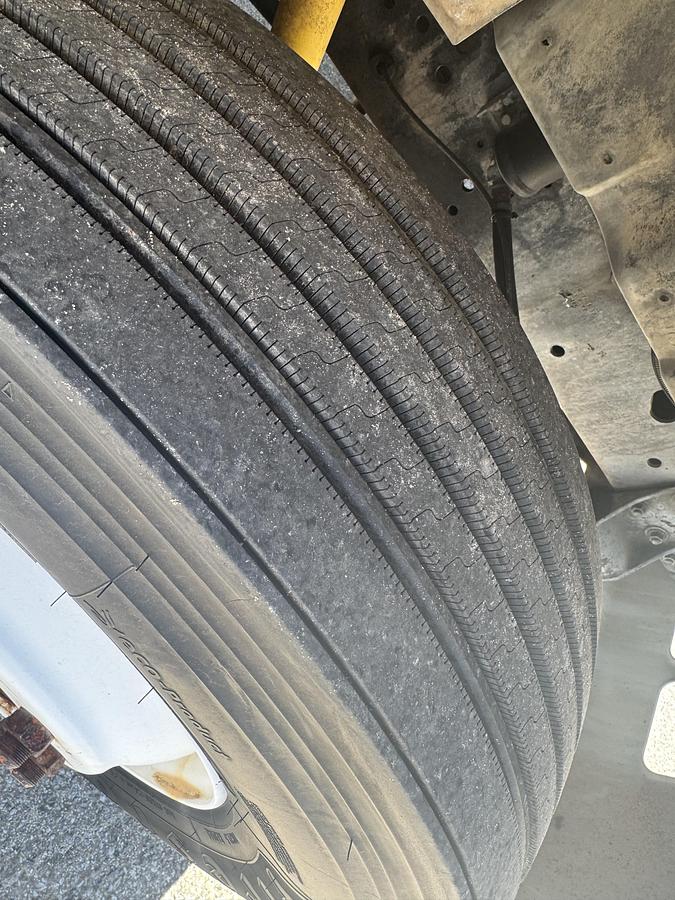 Used 2001 INTERNATIONAL 4700