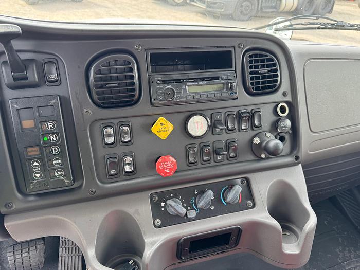 Used 2016 Freightliner® M2 112