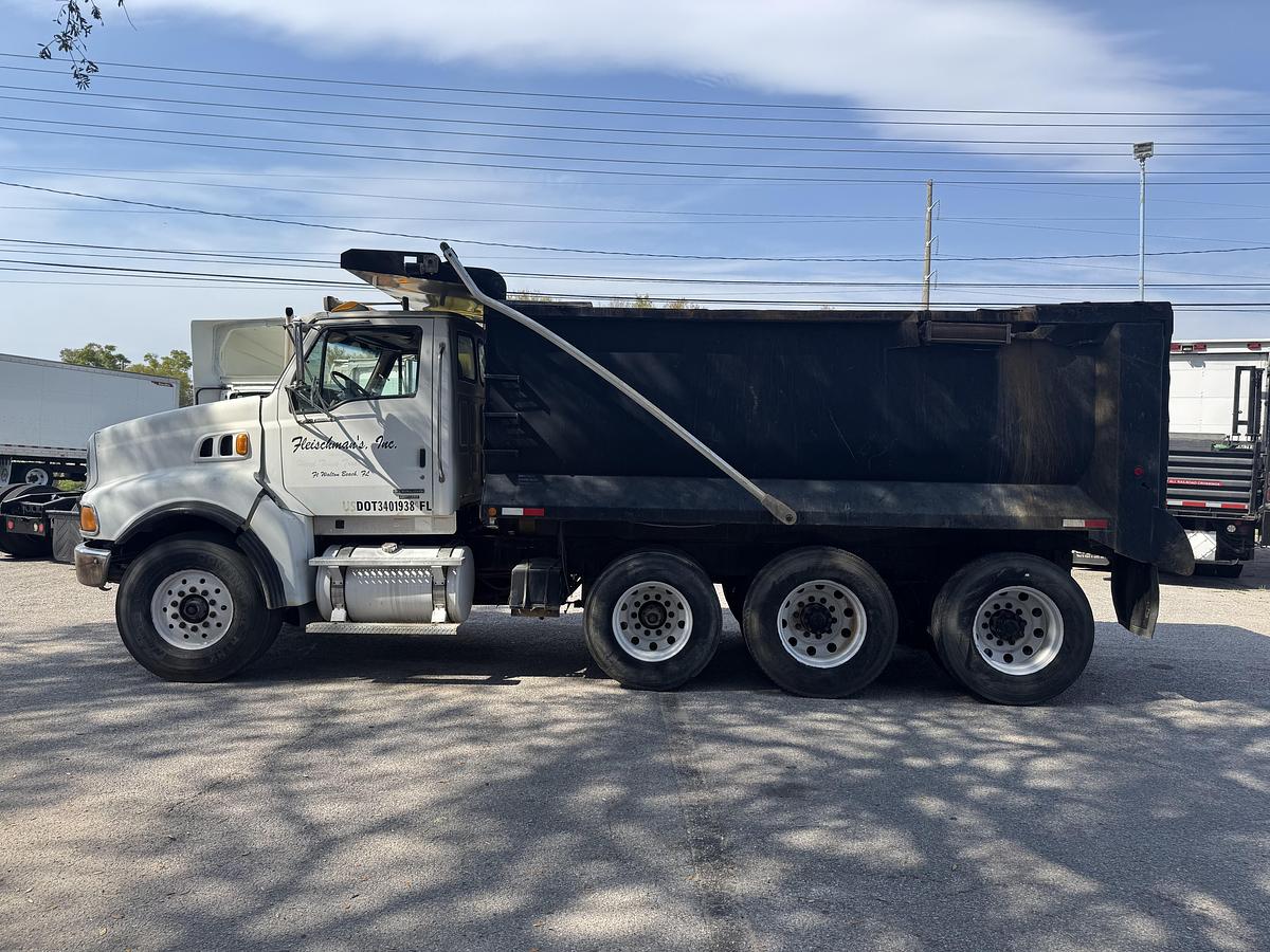 Used 2006 STERLING LT9500