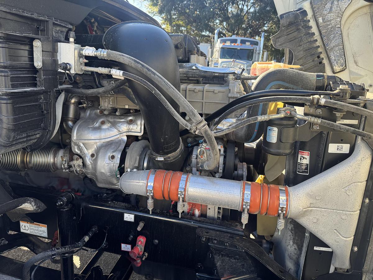 Used 2019 Freightliner® CASCADIA