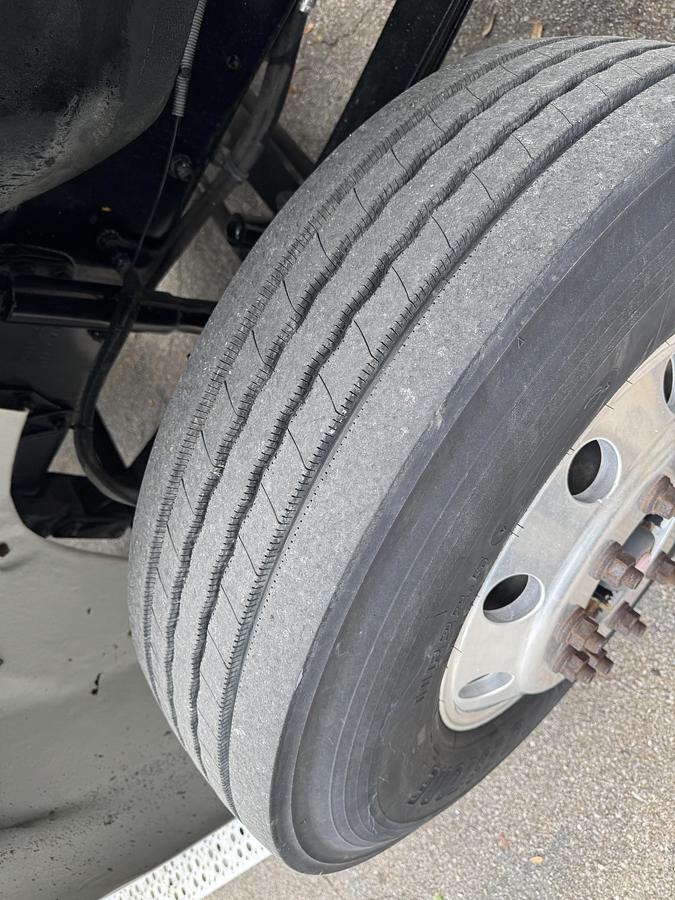 Used 2004 Freightliner® FL112