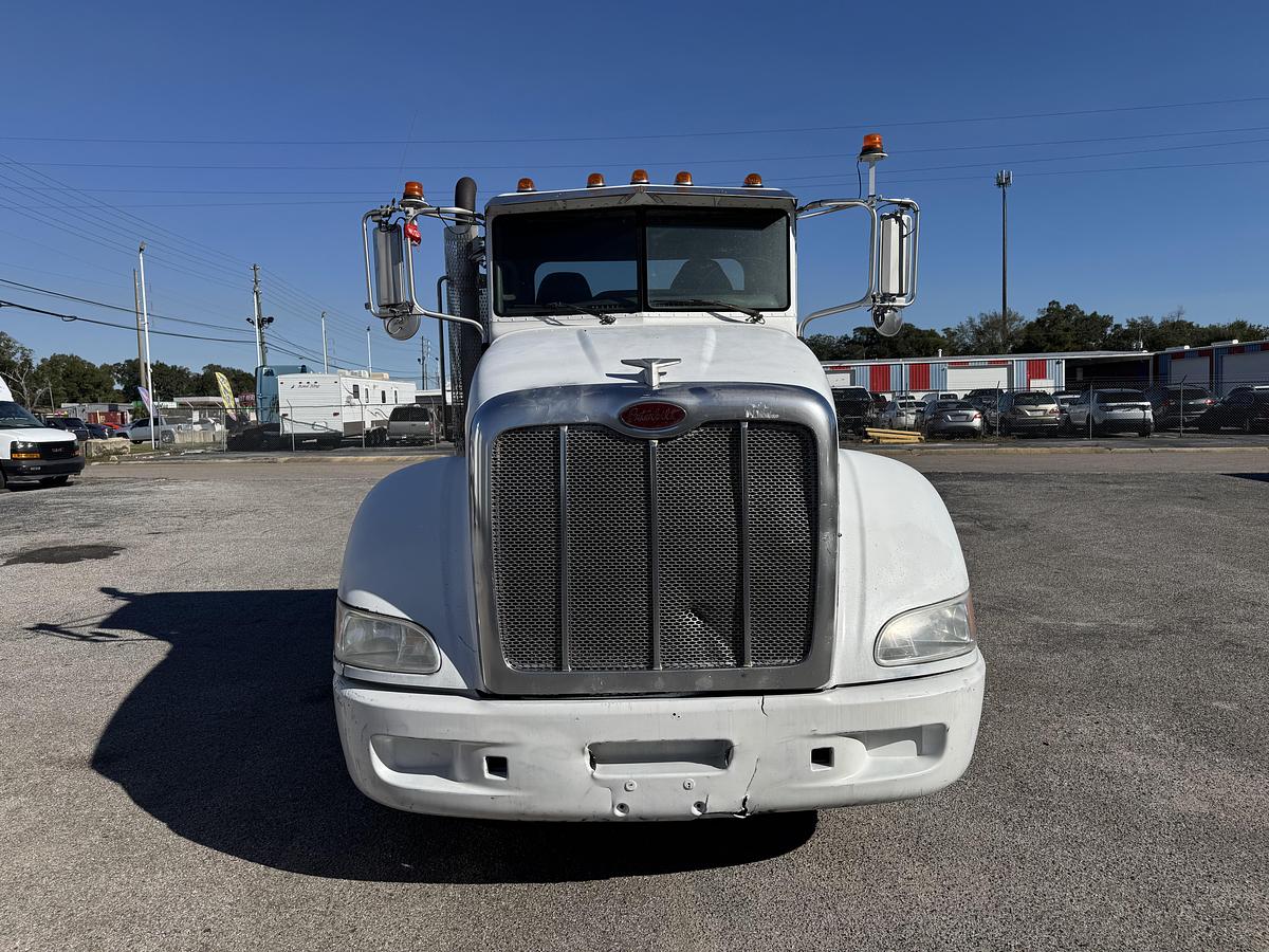 Used 2012 PETERBILT 386
