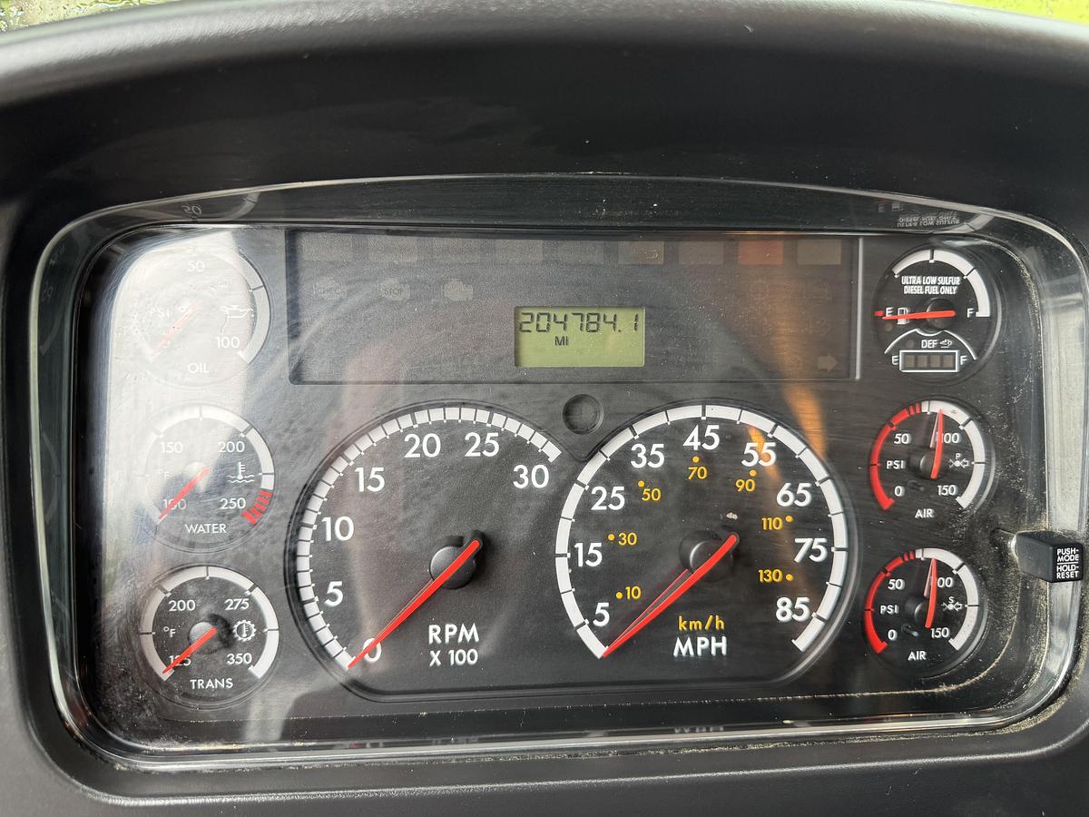 Used 2015 Freightliner® M2 106