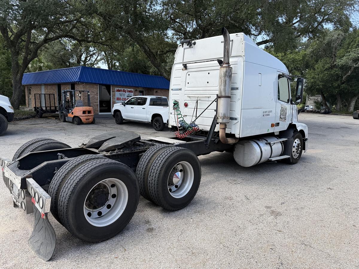 Used 2007 VOLVO VNL