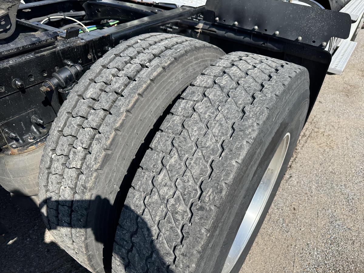 Used 2019 Freightliner® CASCADIA