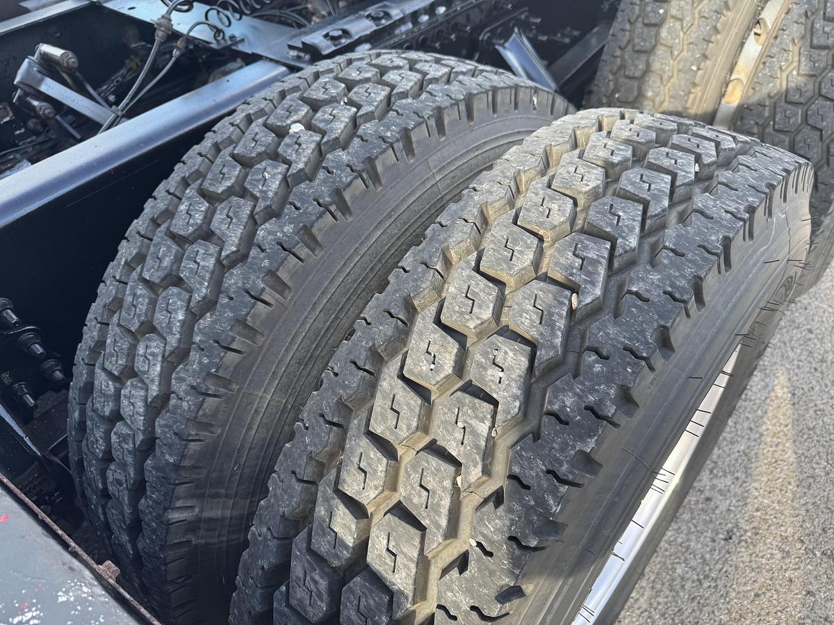 Used 2007 VOLVO VNL 780