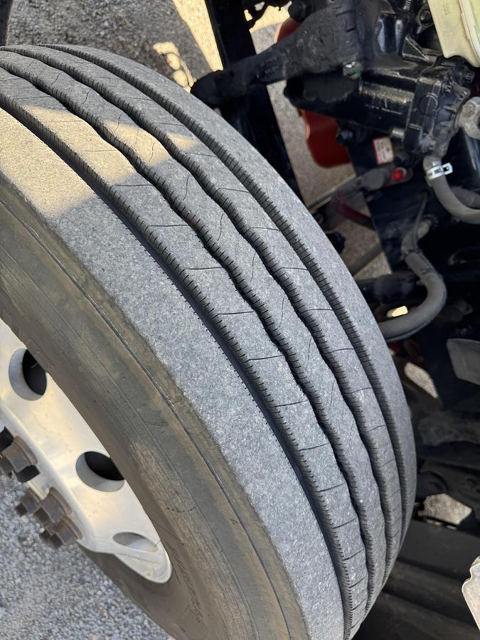 Used 2019 Freightliner® CASCADIA