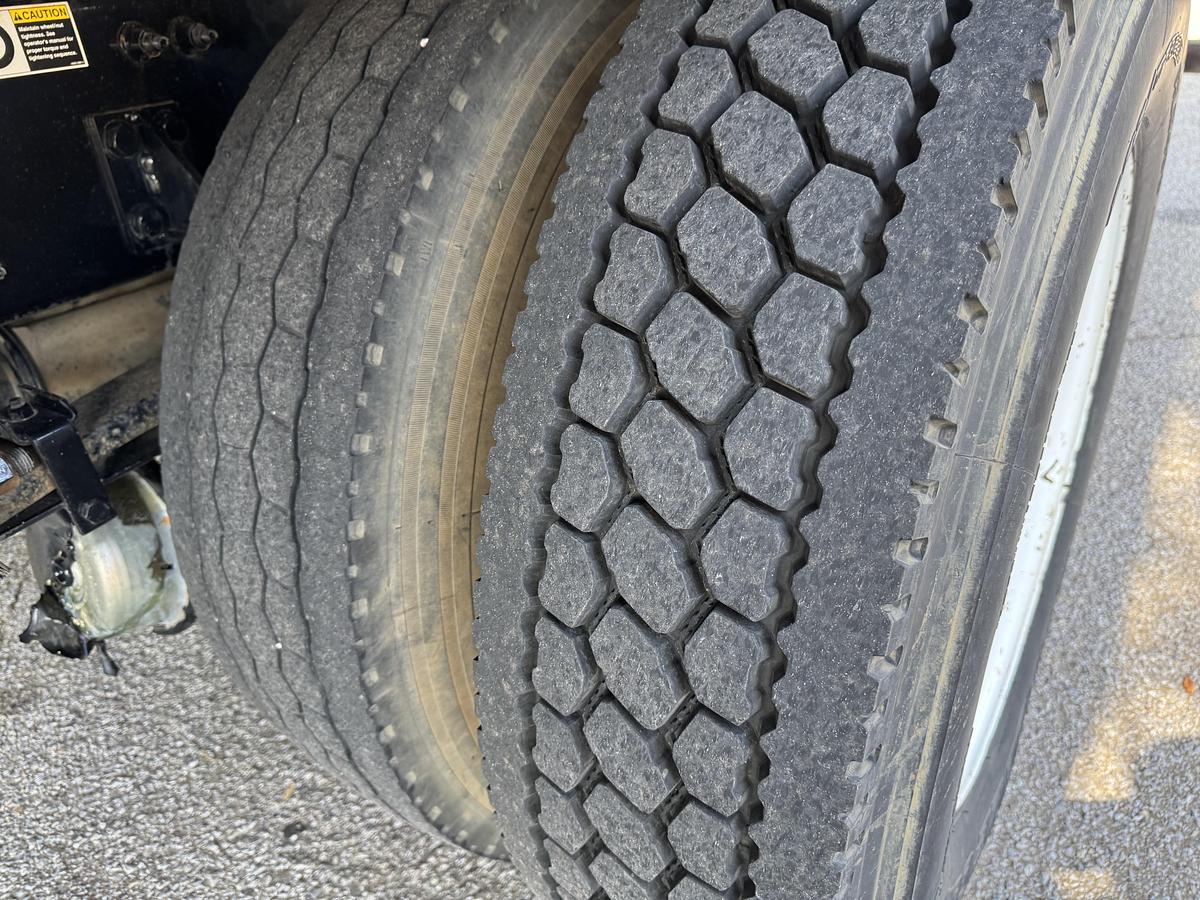 Used 2015 Peterbilt 337