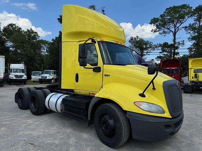 Used 2018 International® RH™ Series Day Cab