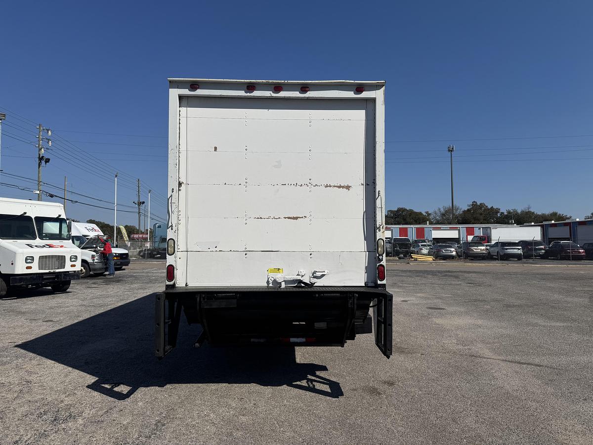 Used 2005 CHEVROLET C6500