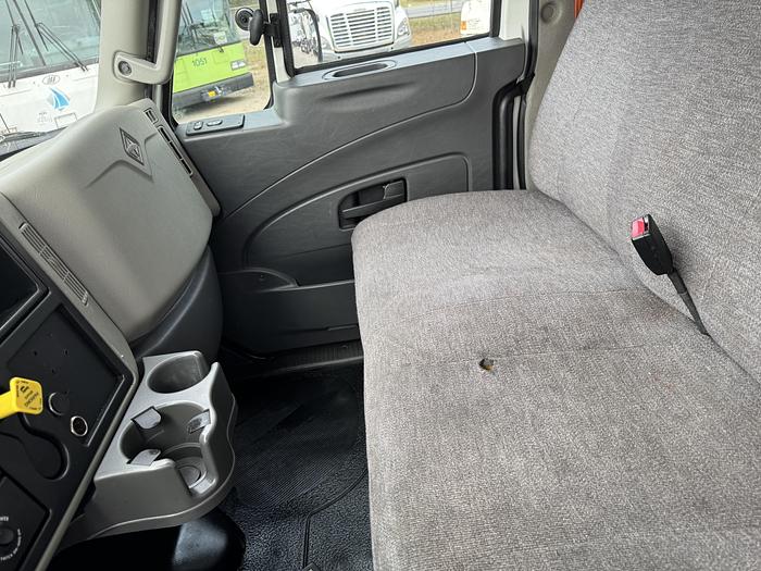 Used 2016 INTERNATIONAL 4300