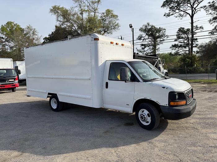 Used 2004 GMC SAVANA 3500