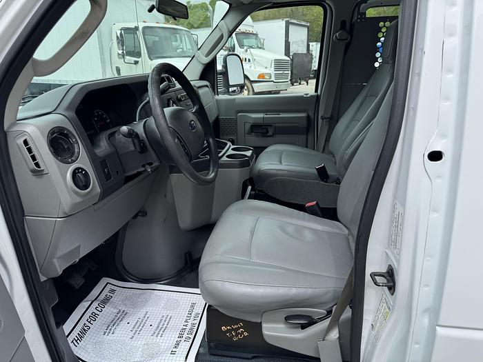 Used FORD ECONOLINE 150