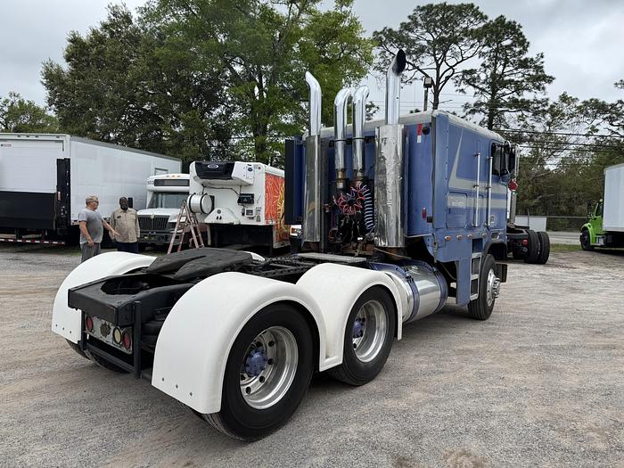 Used 1988 Freightliner® FLB