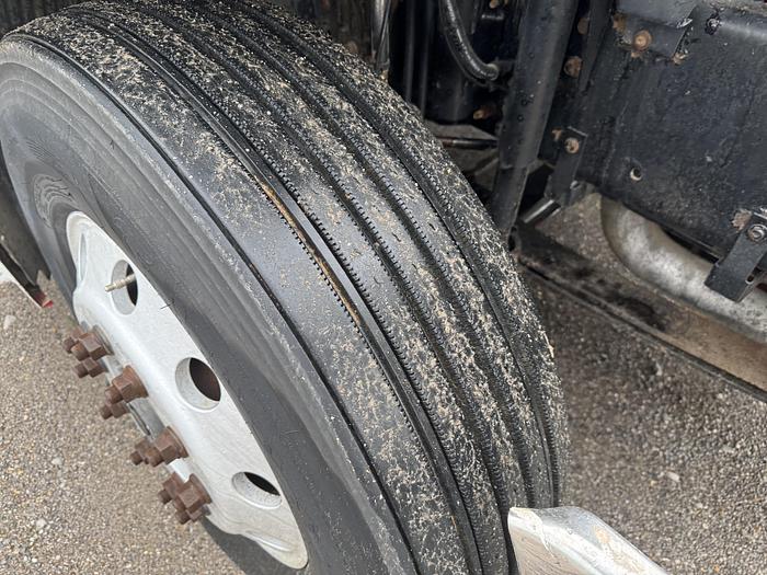 Used 2003 VOLVO VNL 64T