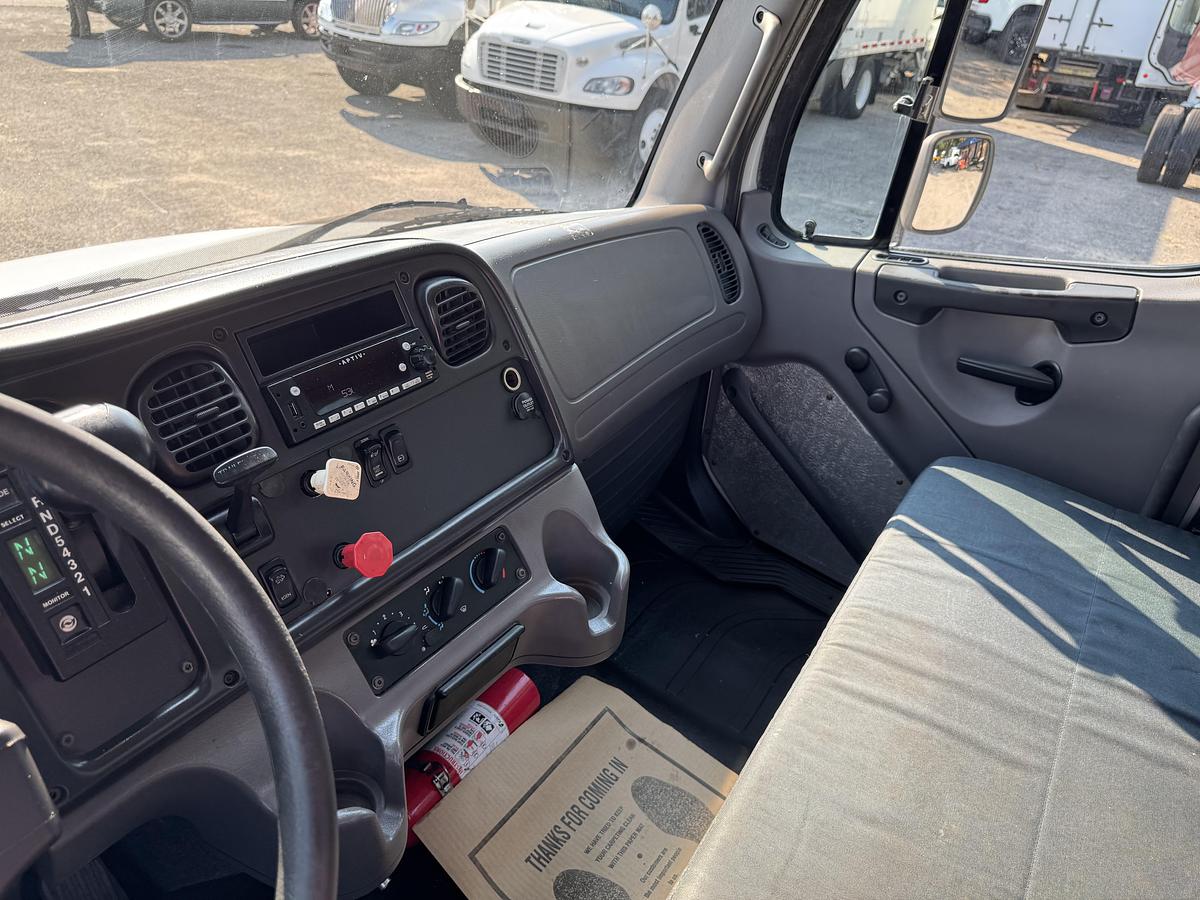 Used 2014 Freightliner® M2 106