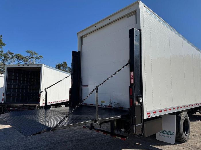 Used 2016 Hino Trucks Class 6 268