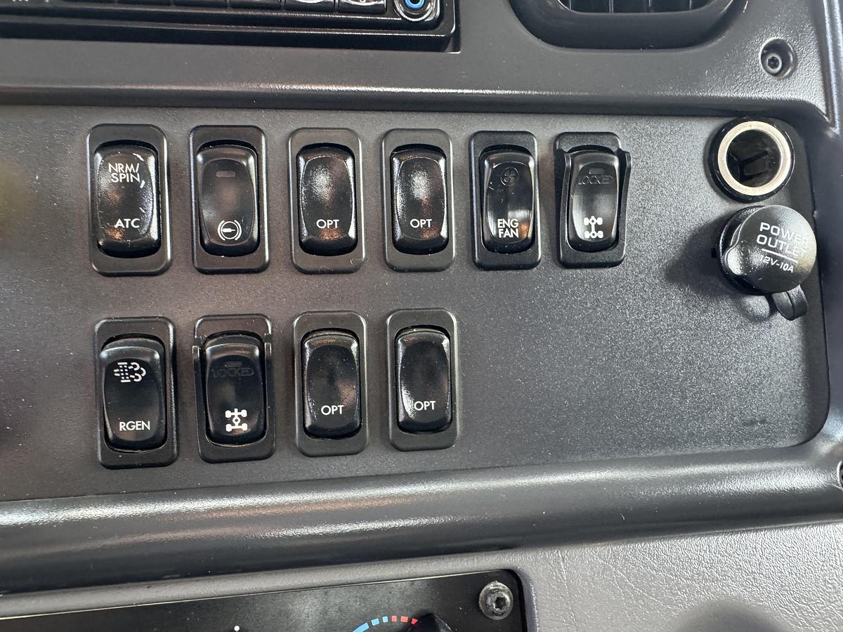 Used 2016 Freightliner® 108SD