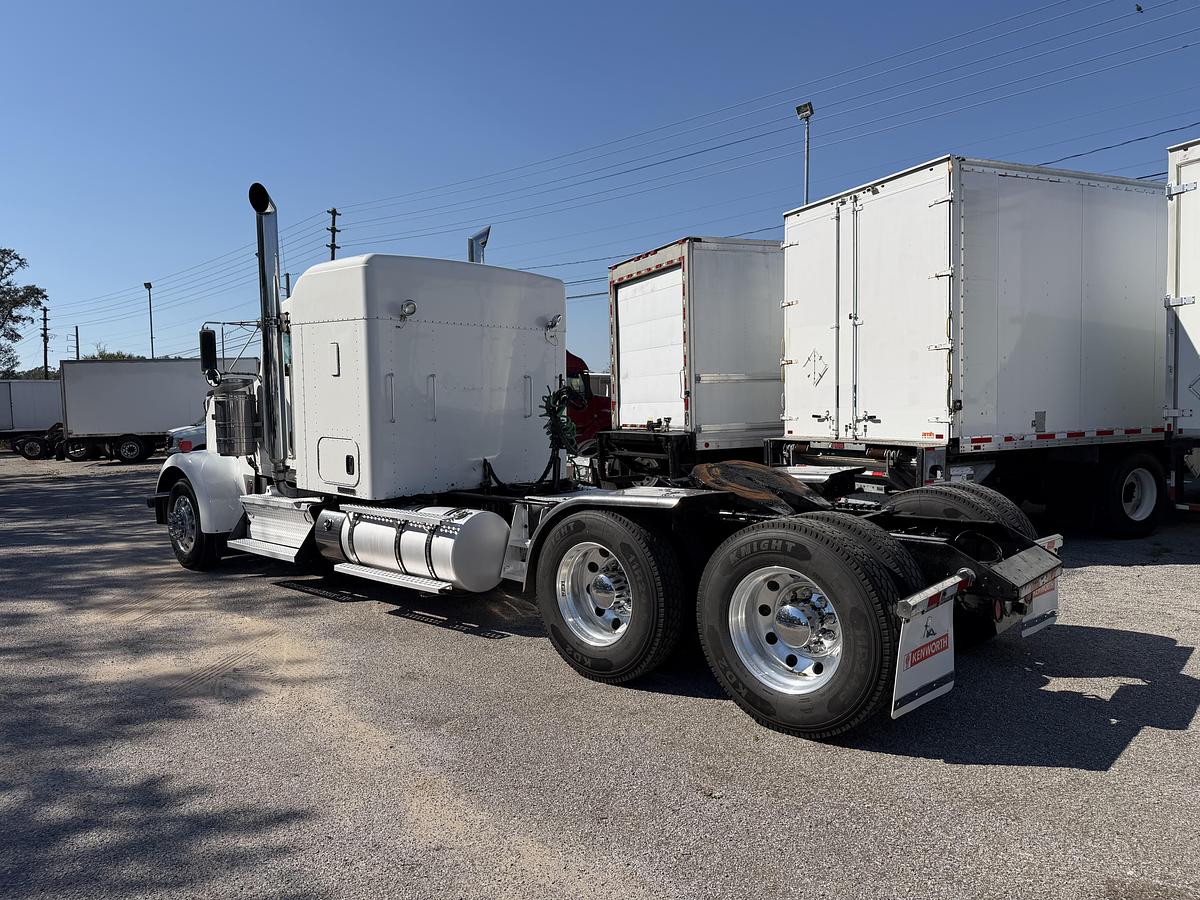 Used 2013 KENWORTH W900L
