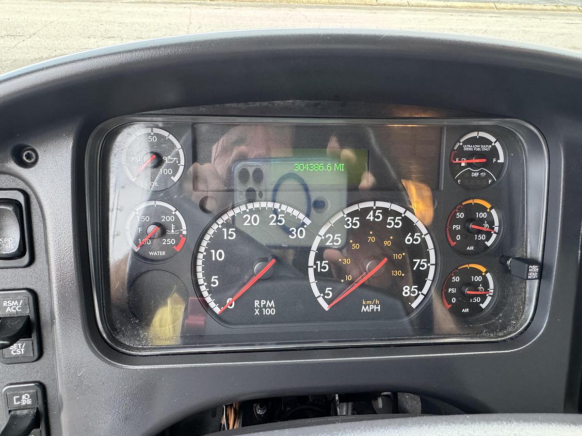 Used 2019 Freightliner® M2 106