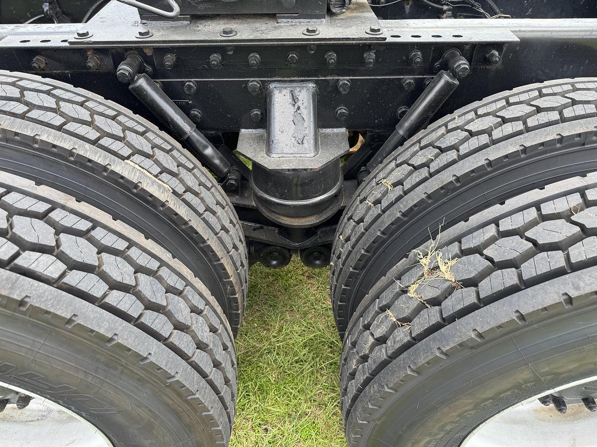 Used 2005 Peterbilt 378