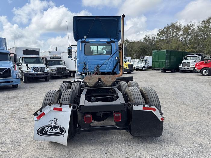 Used 2014 MACK CXU613