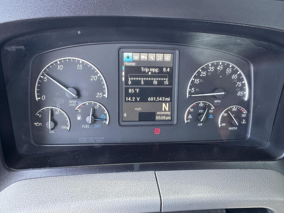 Used 2018 Freightliner® CASCADIA 126