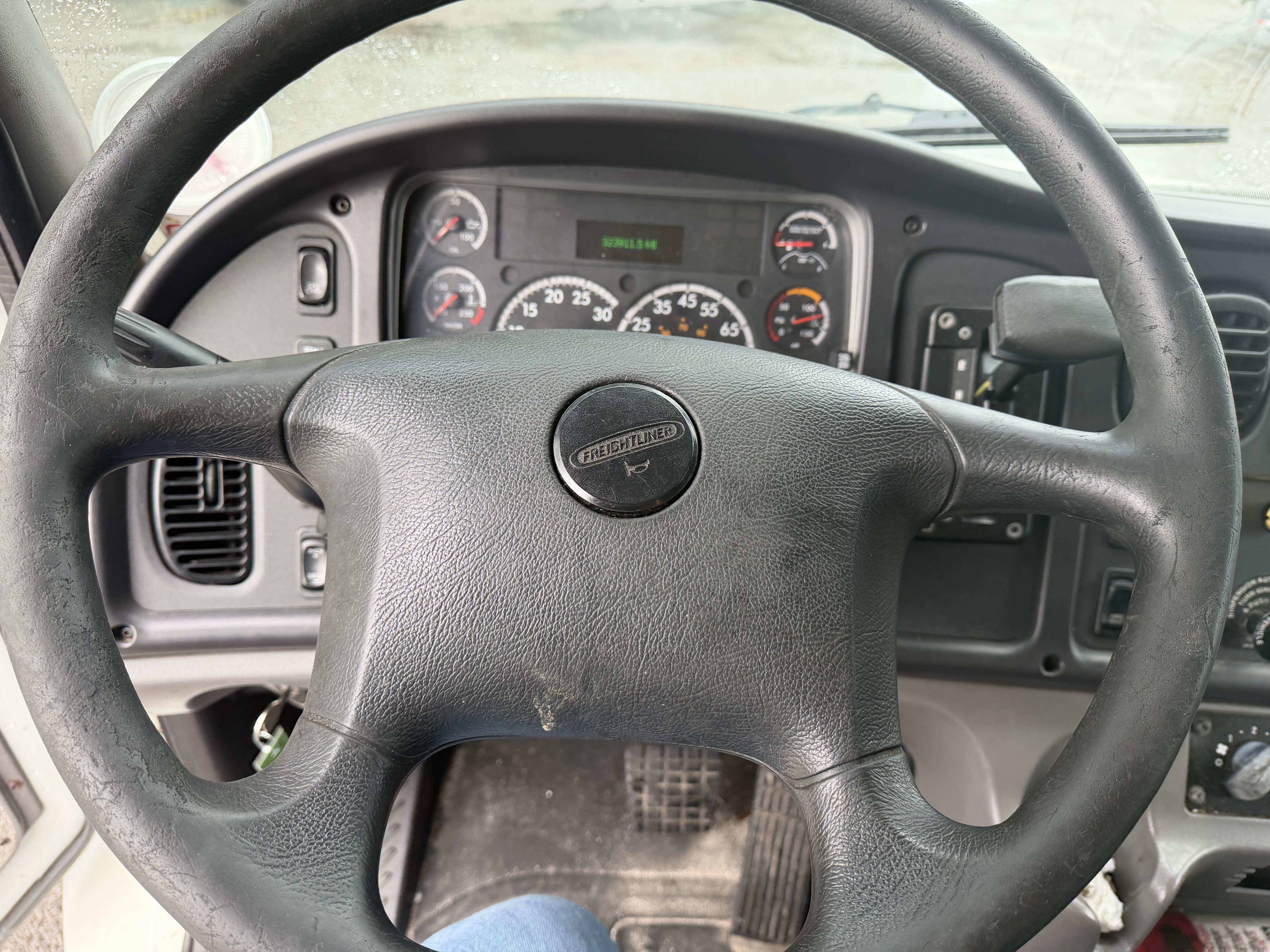 Used 2017 Freightliner M2 106