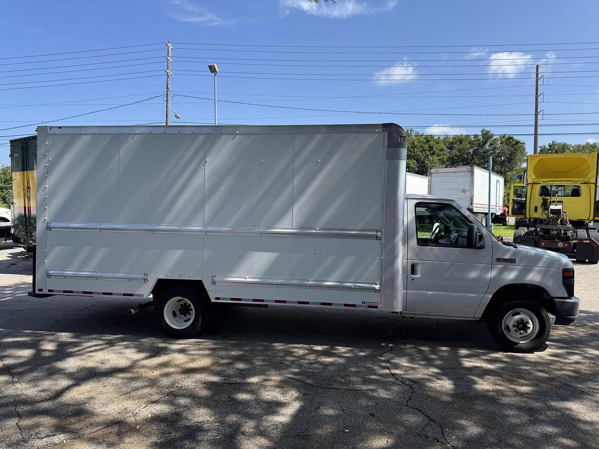 Used 2017 FORD E-350