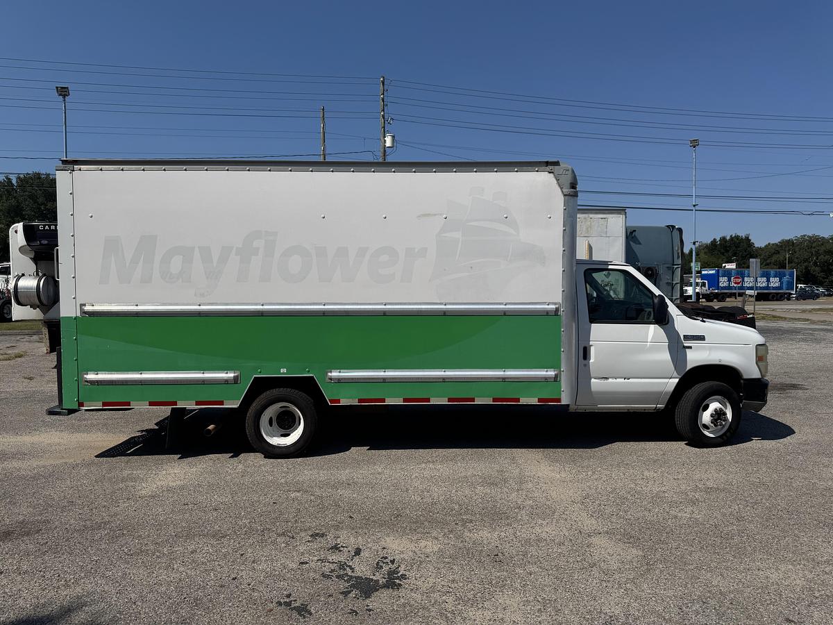 Used 2011 FORD E-350